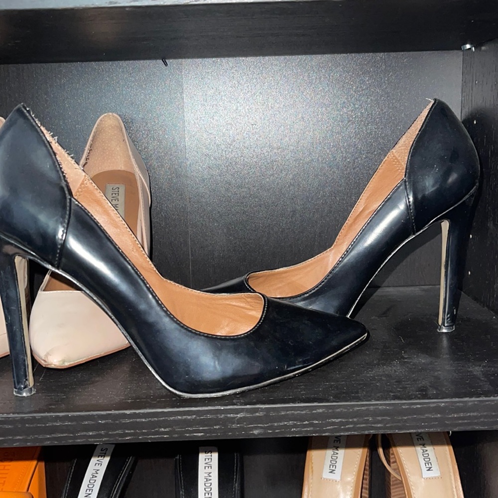 7.5 Steve Madden heels